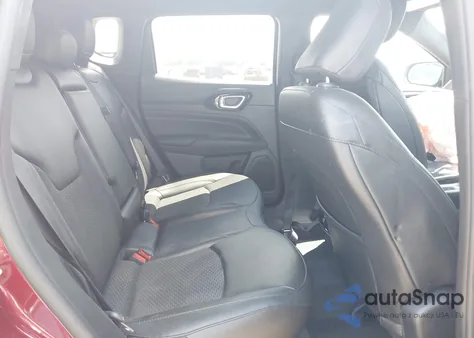 2022 Jeep Compass Altitude Fwd из США, поврежденный, VIN 3C4NJCBBXNT187812